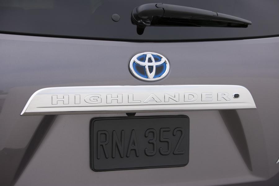  Toyota Highlander Hybrid 2011 года  (фото 9 из 34)